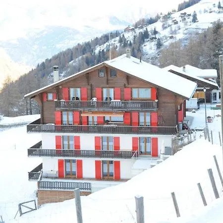 Cozy In Near Forest Appartement